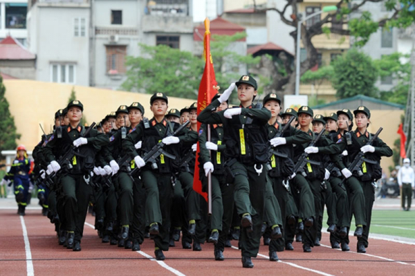 Phát huy truyền thống anh hùng, vẻ vang -0