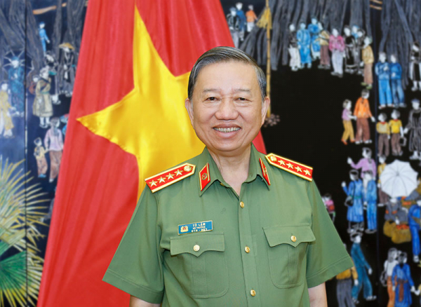Cảnh sát nhân dân Việt Nam: “Mưu trí, dũng cảm, vì nước, vì dân quên thân phục vụ” -0