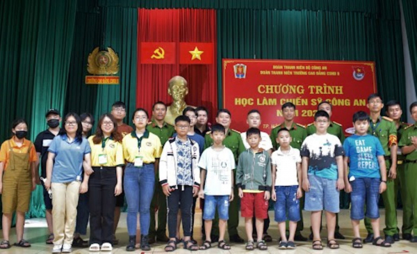 Cao đẳng CSND II khai giảng chương trình “Học làm chiến sỹ Công an” -0