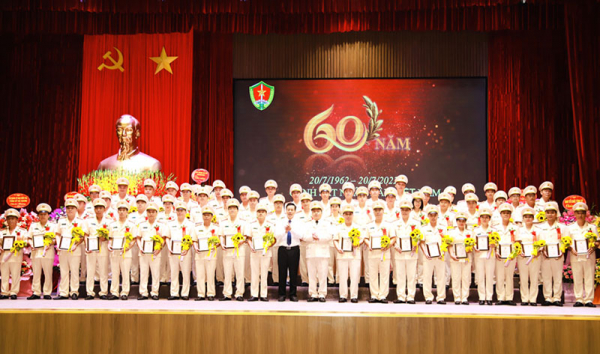 Công an tỉnh Hà Giang đón nhận Huân chương Chiến công hạng Ba -0