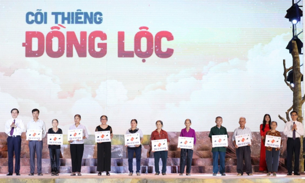 Linh thiêng chương trình nghệ thuật “Cõi thiêng Đồng Lộc” -0