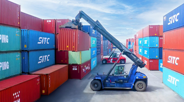 Đầu tư bến cảng đón tàu 5 vạn tấn, tạo đà phát triển dịch vụ logistic tại miền Trung -0