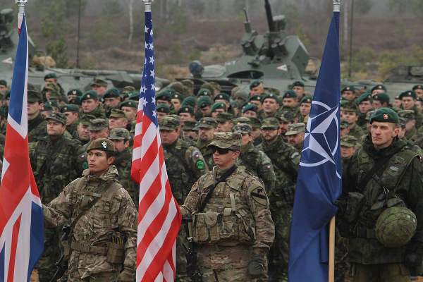 Mỹ vẫn cần NATO -0