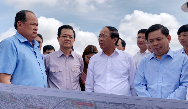 Phó Thủ tướng Lê Văn Thành chủ trì hội nghị triển khai nghị quyết thực hiện các dự án cao tốc -0