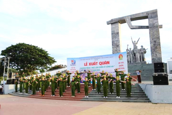 76 học sinh trung học cơ sở ở Ninh Thuận “Học làm chiến sĩ Công an” -0