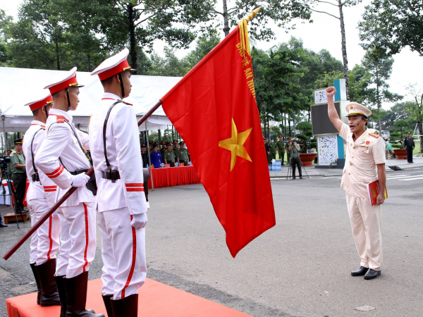 Tuyên thệ thành lập Trung đoàn cảnh sát cơ động dự bị chiến đấu -0