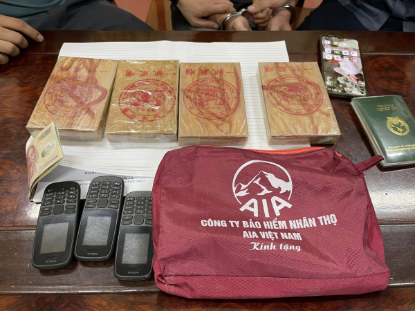 Bắc Giang: Bắt đối tượng mang 4 bánh heroin đi tiêu thụ -0