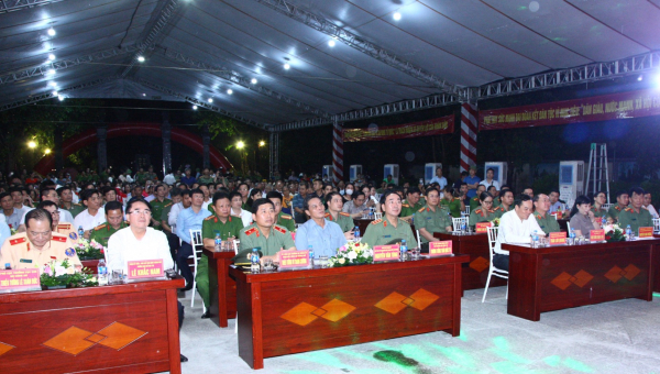 Thứ trưởng Trần Quốc Tỏ dự Ngày hội toàn dân bảo vệ An ninh Tổ quốc tại Hải Phòng -0