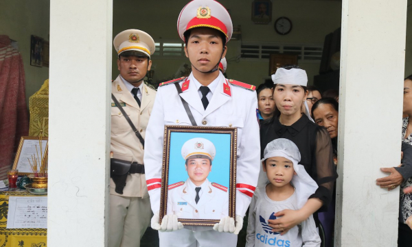 Lễ truy điệu Thiếu tá Hồ Tấn Dương hy sinh khi làm nhiệm vụ -0
