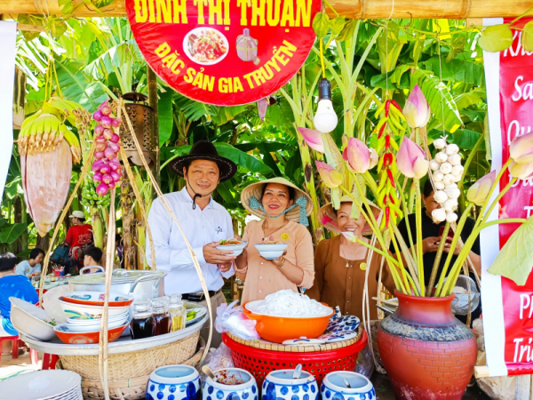 Quang noodle - A quintessence of Quang Nam cuisine -0