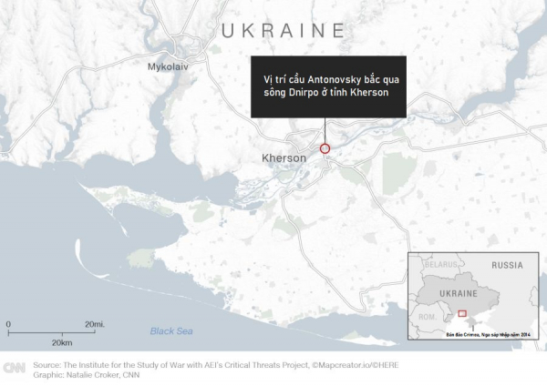Ukraine bắn loạt pháo HIMARS, nhưng không thể đánh sập cầu ở Kherson -0