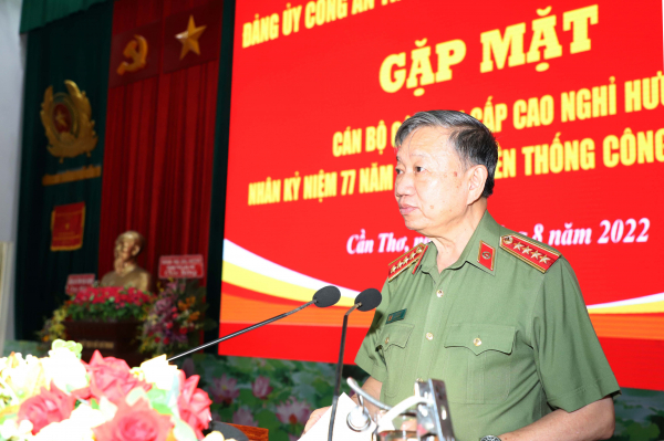 Bộ trưởng Tô Lâm gặp mặt cán bộ Công an cấp cao nghỉ hưu tại khu vực Tây Nam Bộ -0