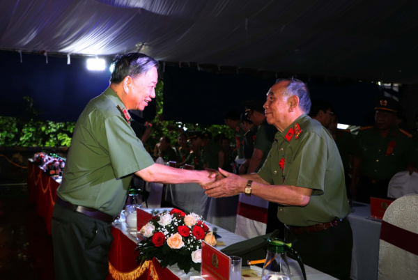 Minister To Lam attends celebration of the 38th anniversary of the victory of counterintelligence plan CM12 - 0