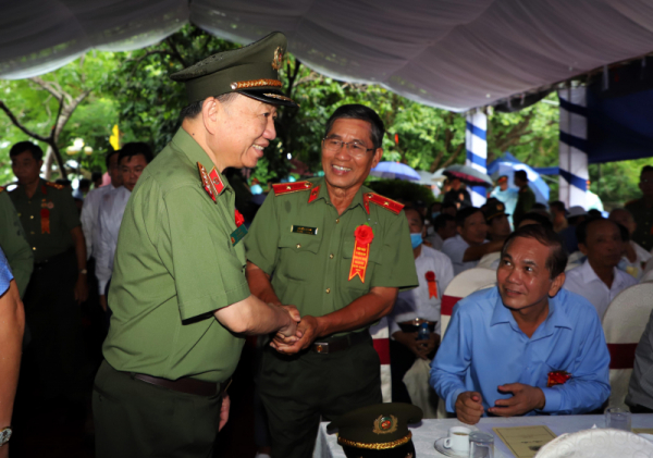 Minister To Lam attends celebration of the 38th anniversary of the victory of counterintelligence plan CM12 - 1