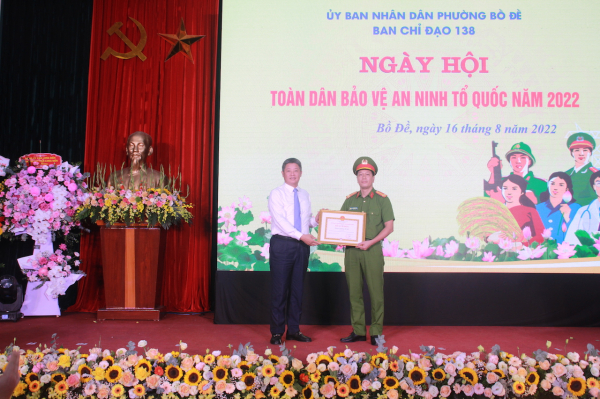 Tưng bừng Ngày hội toàn dân bảo vệ an ninh Tổ quốc tại phường Bồ Đề, quận Long Biên, Hà Nộ -0