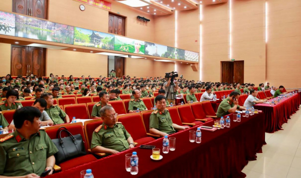 Công an Thủ đô đẩy mạnh việc học tập và làm theo tư tưởng, đạo đức, phong cách Hồ Chí Minh -0