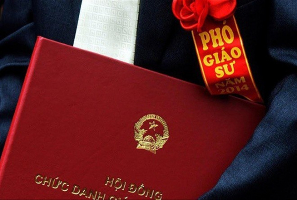 Công bố 447 ứng viên xét công nhận tiêu chuẩn GS, PGS năm 2022 -0