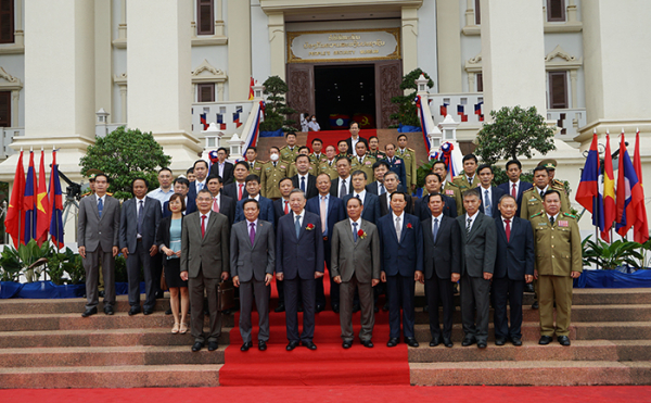 Góp phần củng cố và tăng cường mối quan hệ giữa hai nước Việt Nam - Lào -0