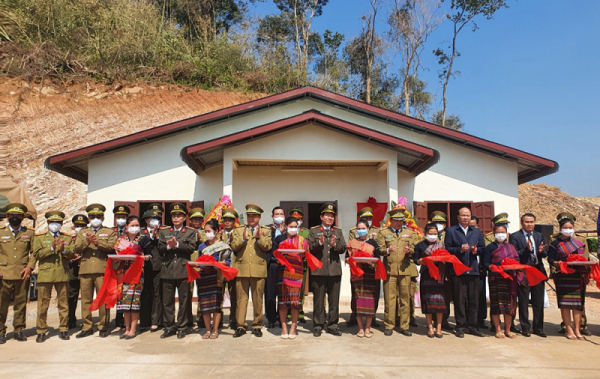 More police stations funded by Vietnam’s Ministry of Public Security handed over to Lao police  -0