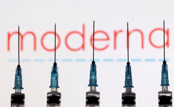 Moderna kiện hai đối thủ khổng lồ vi phạm bản quyền công nghệ sản xuất vaccine  -0