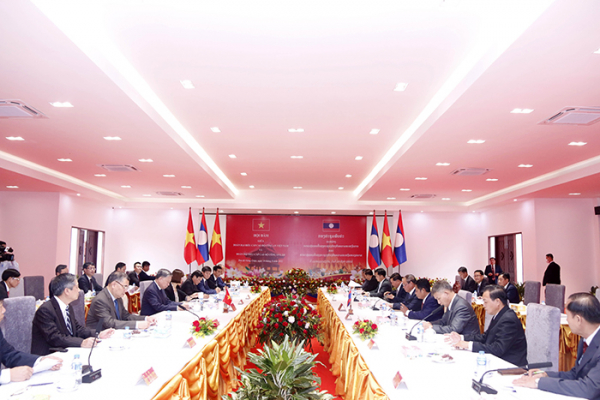 Vietnam, Laos agree to strengthen coordination in fighting cross-border drugs trafficking -0