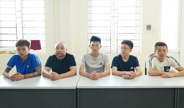 Năm người Trung Quốc nhập cảnh trái phép vào Việt Nam để sang Campuchia tìm việc -0