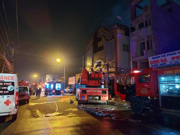 Đã xác định 12 người chết trong vụ cháy quán karaoke -0