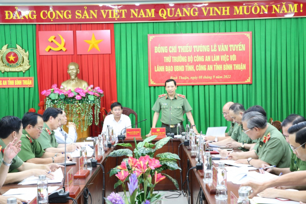 Thứ trưởng Lê Văn Tuyến làm việc với Lãnh đạo UBND tỉnh và Công an tỉnh Bình Thuận -0