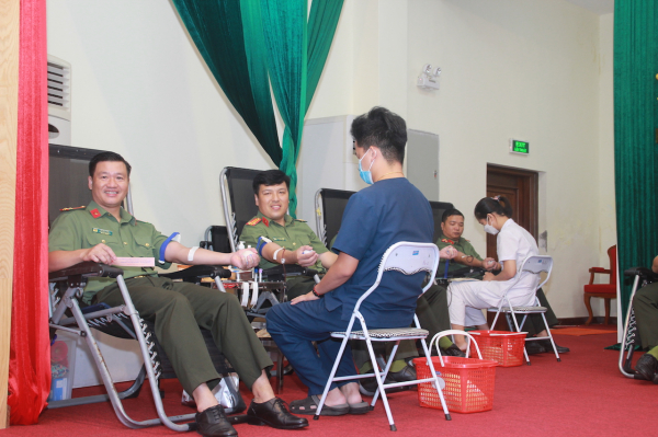 Cục An ninh nội địa ra mắt Câu lạc bộ “Ngân hàng máu sống” -0