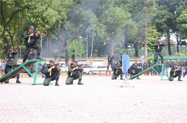 Đắk Lắk ra mắt Tiểu đoàn Cảnh sát cơ động dự bị chiến đấu -3