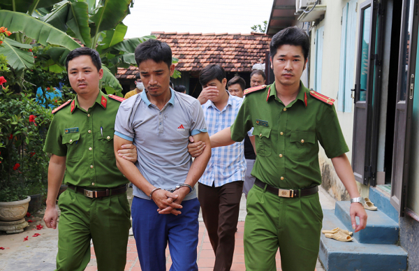 Bắt khẩn cấp đối tượng giết người, giấu xác ven đường -0
