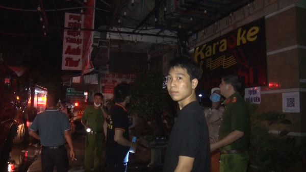 Cháy quán karaoke tại Đồng Nai -0
