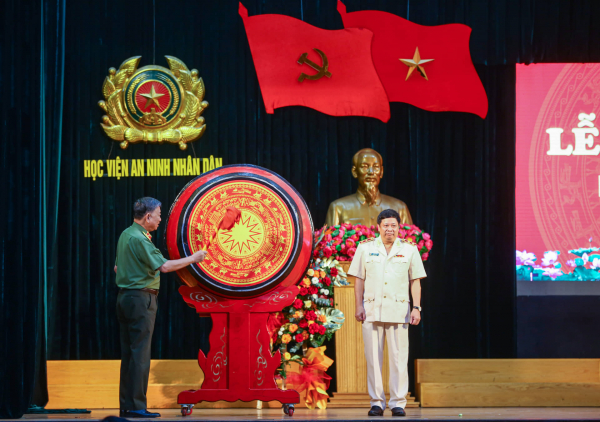 Bộ trưởng Tô Lâm dự lễ khai giảng năm học mới tại Học viện ANND -0