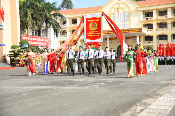 Đại học ANND khai giảng năm học mới, Ra quân huấn luyện đơn vị dự bị chiến đấu  -0