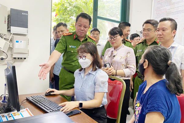Bộ Công an kiểm tra, khảo sát công tác triển khai Đề án 06 trên địa bàn quận Hoàn Kiếm -0