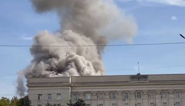 Ukraine bắn HIMARS trúng trụ sở chính quyền Kherson -0