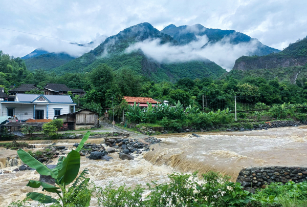 Mưa lớn gây sạt lở, ngập úng nhiều công trình tại Sơn La -1