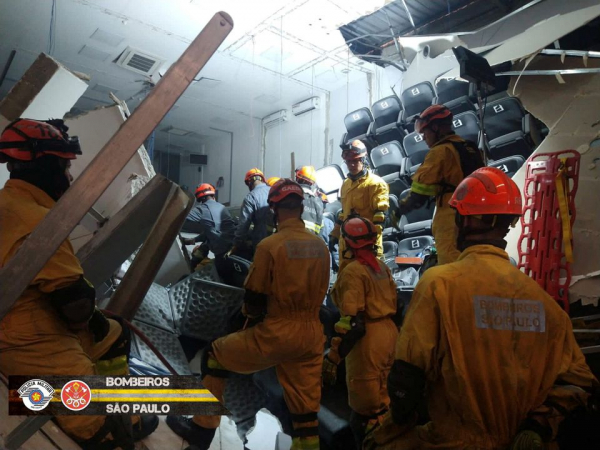 Sập nhà kho ở Brazil khi quan chức đến thăm, ít nhất 9 người thiệt mạng  -0