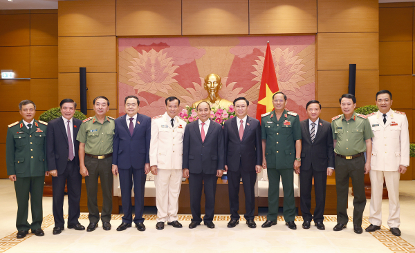 Uỷ ban Quốc phòng và An ninh đón nhận Huân chương Lao động hạng Nhất -0