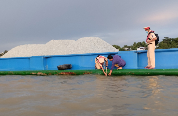 Thực hiện hiệu quả cao điểm bảo đảm trật tự an toàn giao thông thủy -0