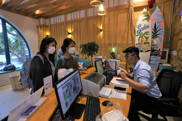 Nhiều khách sạn tại Đà Nẵng, Hội An miễn phí cho du khách và người dân tránh trú bão -0