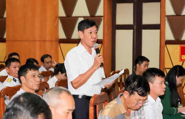Chủ tịch Quốc hội Vương Đình Huệ tiếp xúc cử tri tại Hải Phòng -0