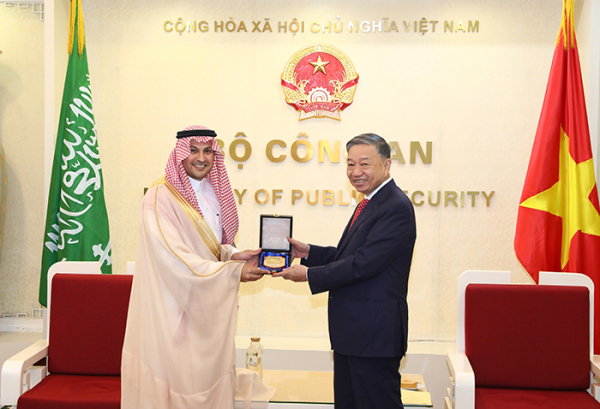 Góp phần thúc đẩy mối quan hệ tốt đẹp giữa Việt Nam - Saudi Arabia -0