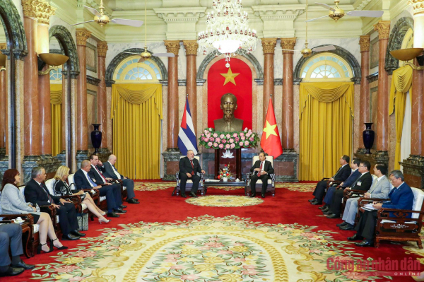 Thủ tướng Cuba Manuel Marrero Cruz chào xã giao Chủ tịch nước Nguyễn Xuân Phúc -0