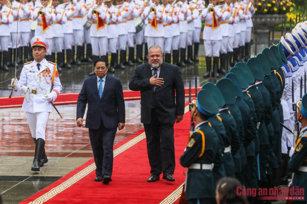 Lễ đón Thủ tướng Cuba Manuel Marreo Cruz thăm chính thức Việt Nam -2