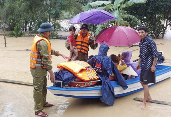 Thủ tướng yêu cầu tập trung khắc phục hậu quả bão số 4, chủ động ứng phó thiên tai trong thời gian tới -0