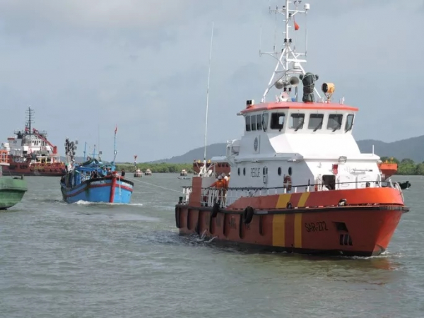 Việc cứu nạn vụ 12 người Trung Quốc chết trên tàu bảo đảm tính nhân đạo và ngoại giao -0