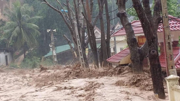 Lũ quét kinh hoàng tại Kỳ Sơn -0