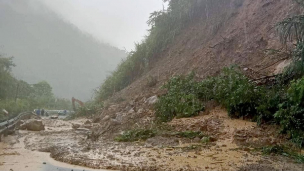 Lũ quét kinh hoàng tại Kỳ Sơn -0