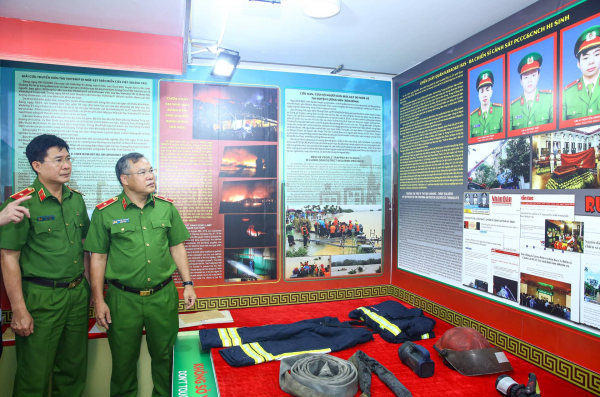 “Hành trang đương đầu giặc lửa” – nơi tôn vinh đóng góp của lực lượng Cảnh sát PCCC và CNCH -0